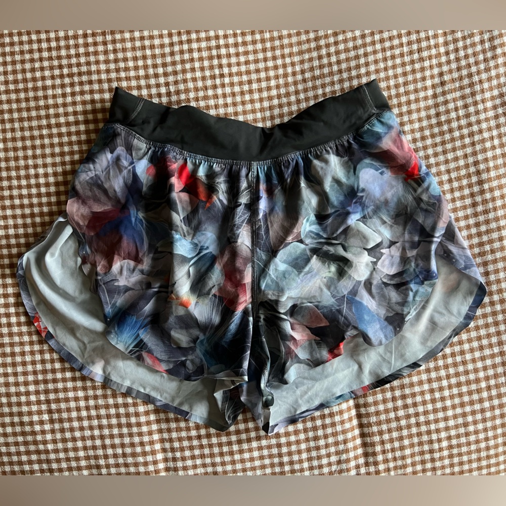 Lululemon- Fast and Free Reflective High-rise Short 3”